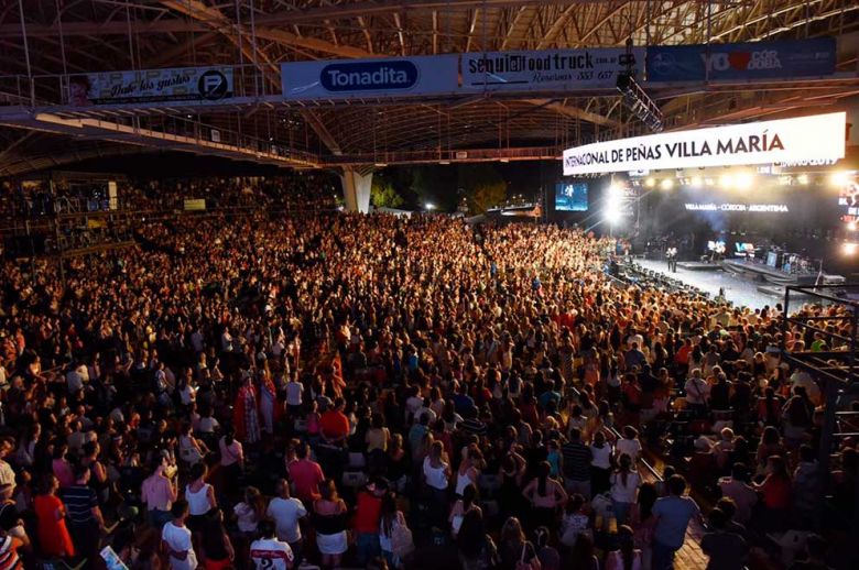 A días del inicio del Festival Internacional de Peñas