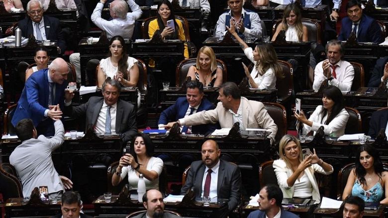 Diputados aprobó en general el proyecto de la ley "Bases"