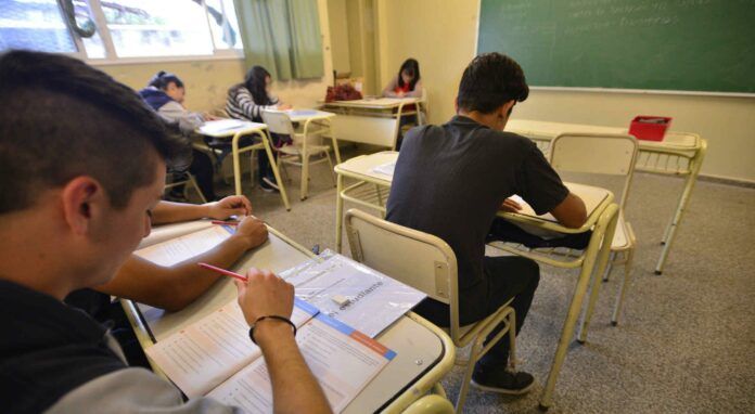Inicio de clases en Córdoba: los colegios privados aplicarán aumentos de hasta 50% en las cuotas