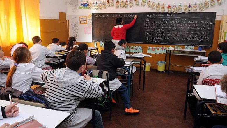 Ministros de Educación de todo el país advierten que peligra el inicio de clases