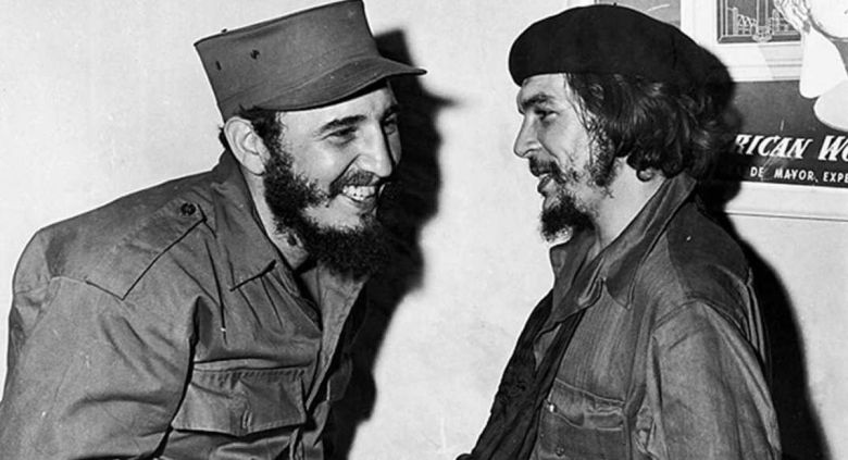 En 1959, Fidel Castro toma posesión como primer ministro de Cuba