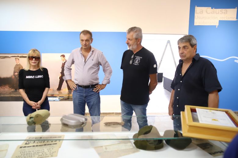 Ex combatientes supervisaron el montaje del Museo Municipal Malvinas Argentinas