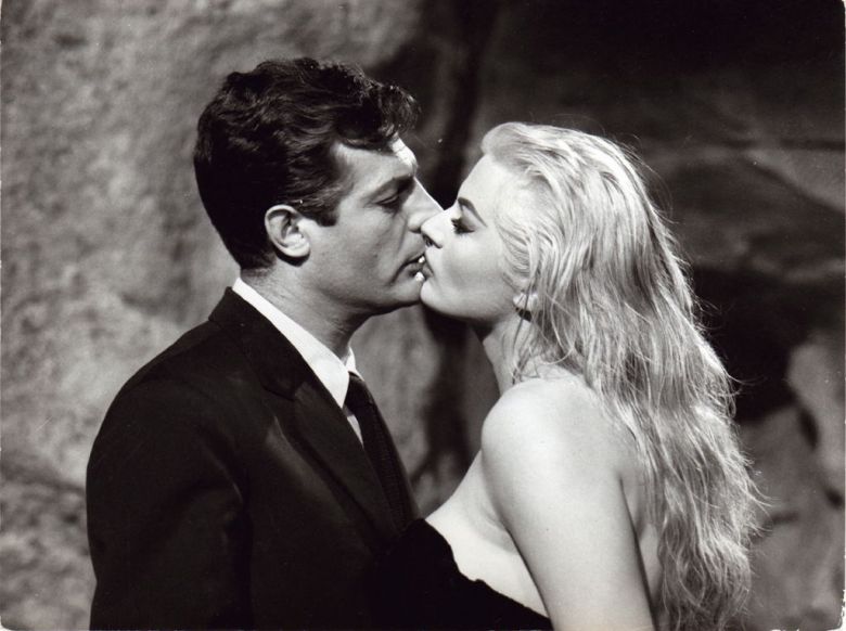 DIA INTERNACIONAL DEL BESO 