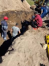 Pilar: En una obra en construcción, dos obreros quedaron atrapados debajo de la tierra 