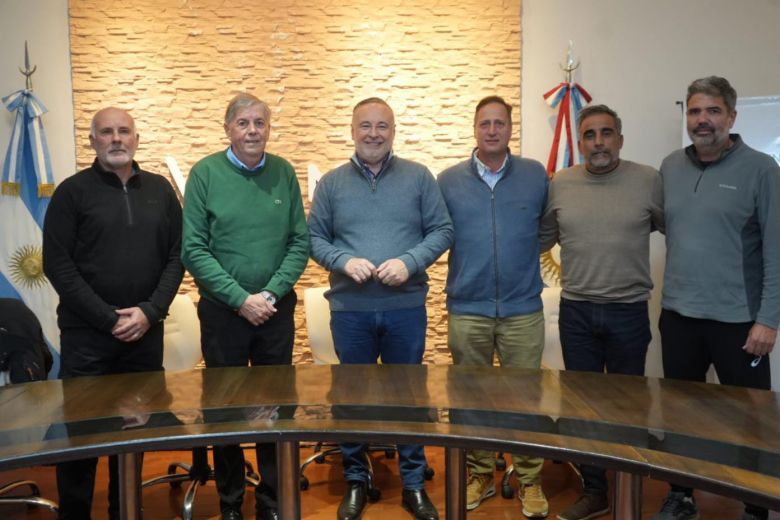 Municipio y Sport Social Club firmaron un convenio de colaboración mutua