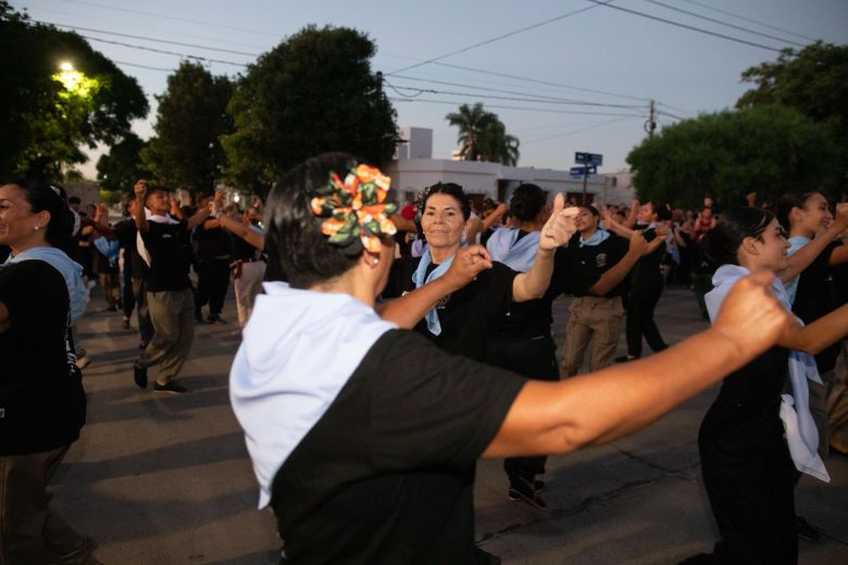 Más de 300 bailarines participarán de la caminata de la revolución