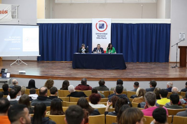 Carlos Maslatón: “no hay una falla en la Universidad pública que merezca esta desacreditación"