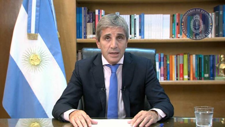 Caputo aseguró que "hay claros signos de recuperación" en Argentina