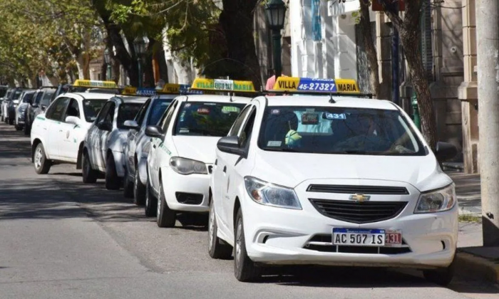 Consideran que Accastello no es firme en el rechazo a Uber