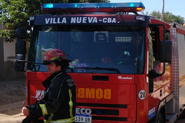 Incendio de una vivienda en Villa Nueva 