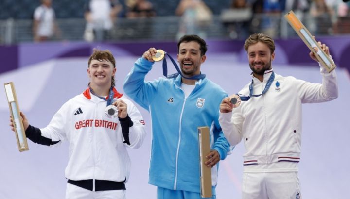 Histórico: el "Maligno" Torres le dio la Medalla de Oro a Argentina