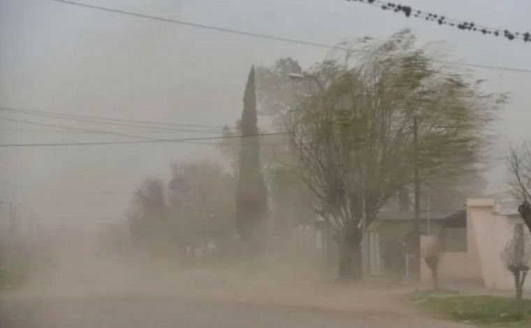 Alerta meteorológica por viento fuerte: diez provincias afectadas