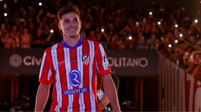 Julián Álvarez fue presentado en el Atlético Madrid