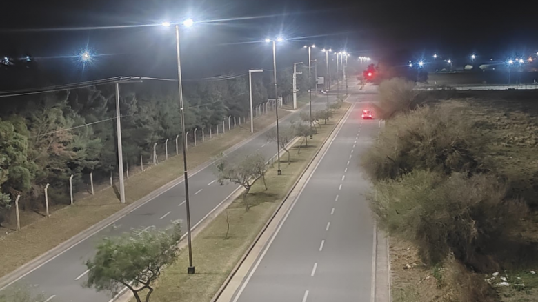 Programa 100% LED: el municipio colocó 54 nuevas luces en avenida Jauretche