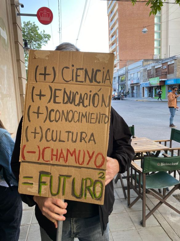 La ciudad volvió a marchar en defensa de la Universidad Pública