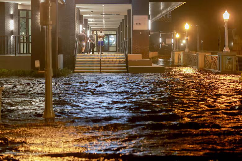 El huracán Milton dejo 12 muertos en Florida y varios heridos: qué viene después