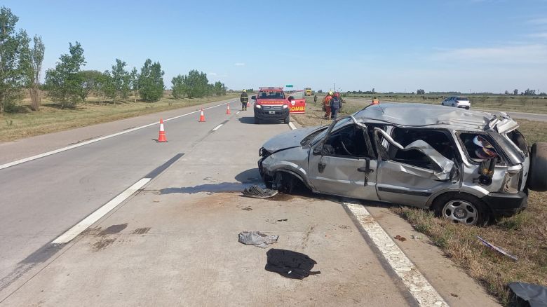 Autopista 9: fallecieron dos personas tras el despiste de una camioneta