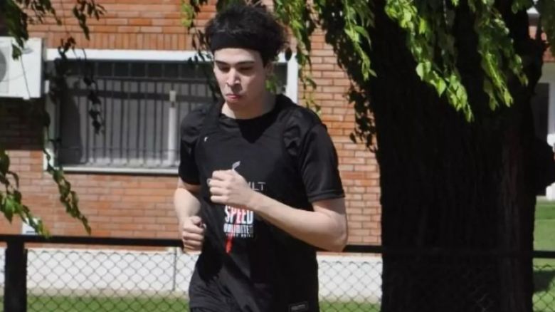 El streamer “Spreen" fue titular en Riestra ante Vélez: jugó solo un minuto