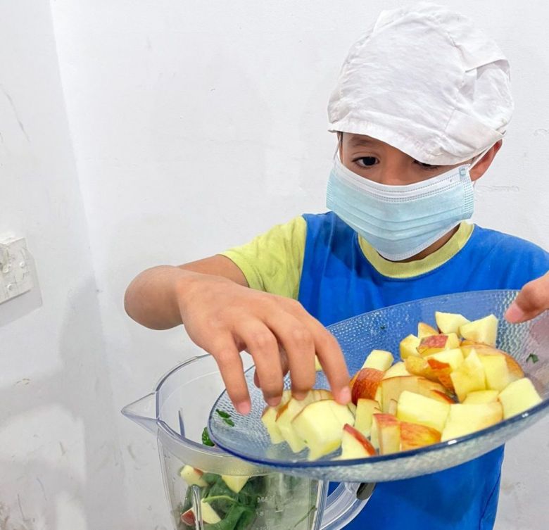 Alta Gracia: Alumnos de la escuela primaria fabrican helados con vegetales de la huerta