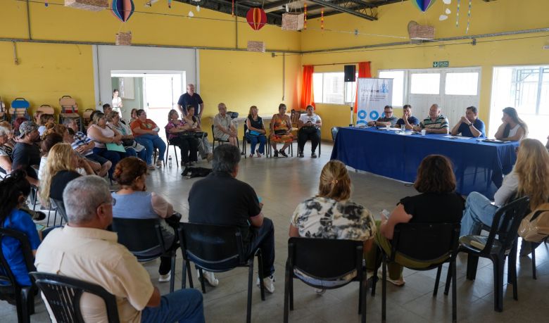 El gabinete municipal realizó una jornada integral de trabajo en barrio Nicolás Avellaneda