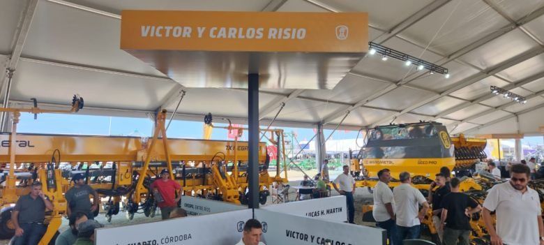 De la mano de Victor y Carlos Risio, Agrometal "baja los precios" en Expoagro