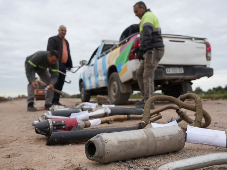 El municipio destruyó más de 140 caños de escape fuera de regla