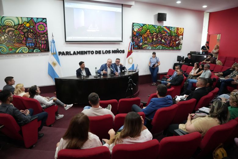 Dengue: se realizó un seminario-taller sobre estrategias de prevención territorial