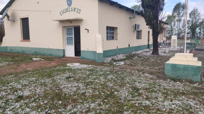 El norte bonaerense limítrofe con el sur de Córdoba recibió una fuerte tormenta con lluvia y piedra