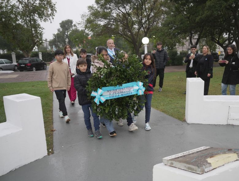 Villa María conmemoró el 215º aniversario de la Revolución de Mayo con emotivo acto