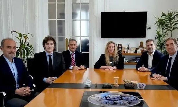 Acuerdo LLA-PRO: Karina Milei vuelve a recibir a Cristian Ritondo y Diego Santilli para avanzar en la caza de "amarrillos"
