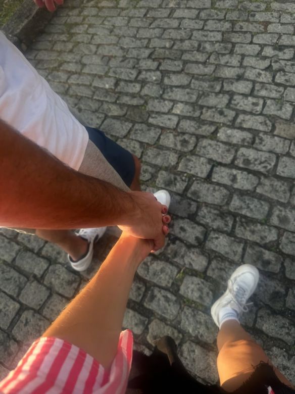 Cande Molfese presentó a su novio con una serie de románticas fotos en Río de Janeiro: “Joaco y un atardecer”