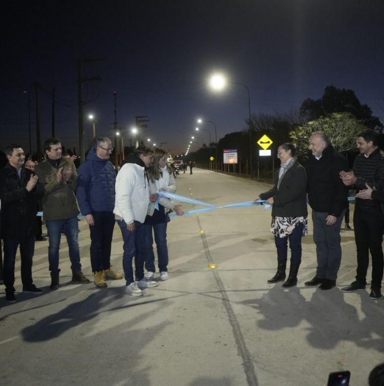 Se inauguró la obra de pavimentación e iluminación led en avenida Lorenzo Gilli
