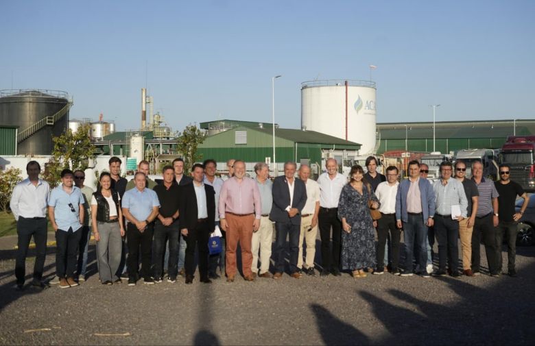 Accastello y Busso anunciaron la construcción de una colectora que vinculará las rutas 2 y 158