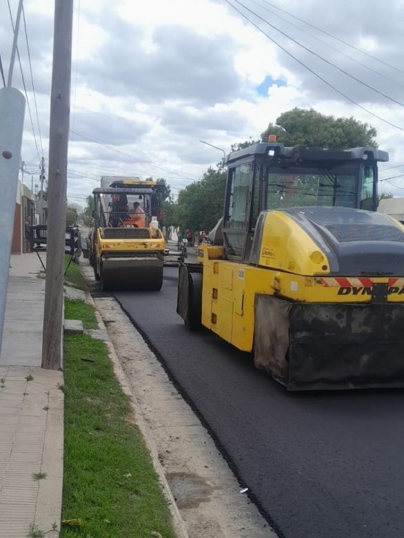 Barrio Nicolás Avellaneda: Avanza el plan de pavimentación sobre calle Catamarca