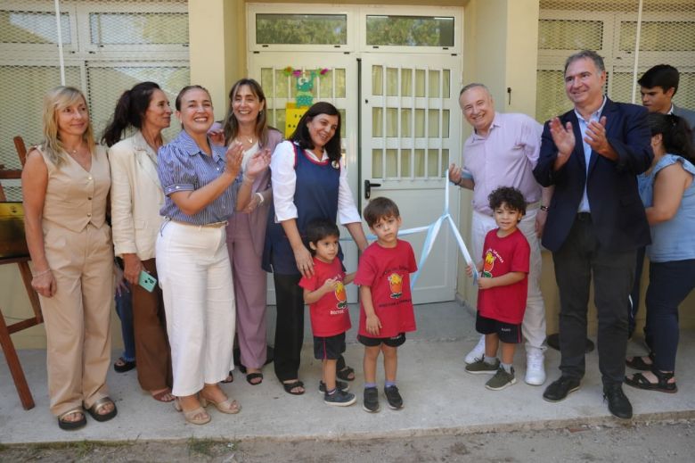 Se inaugur&oacute; una sala de 3 a&ntilde;os en el jard&iacute;n de la escuela &ldquo;Dr. Jos&eacute; Bianco"