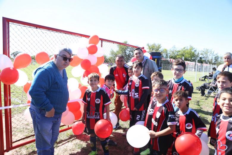 El Club River Plate del Algarrobo inaugur&oacute; su nueva cancha de baby f&uacute;tbol