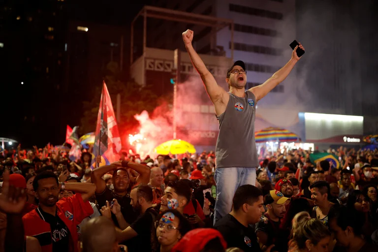 LV28 testigo del triunfo de Lula como nuevo presidente de Brasil 