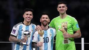 Lionel Messi fue distinguido por la FIFA con el Balón de Oro de Qatar 2022