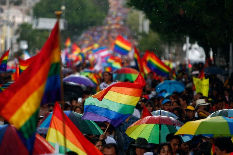 Las cinco canciones en español más famosas que celebran el orgullo gay
