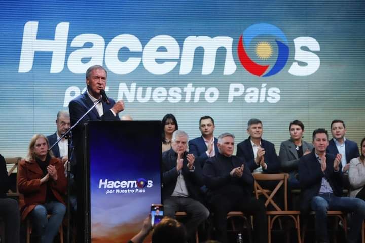 Con un acto en Córdoba, Juan Schiaretti lanzó su campaña presidencial