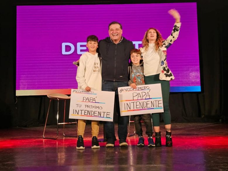 Darío Capitani realizó el lanzamiento oficial de su campaña a intendente 