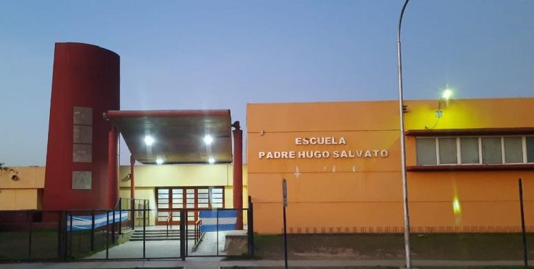 Renovaron el sistema de iluminación de la escuela Padre Hugo Salvato