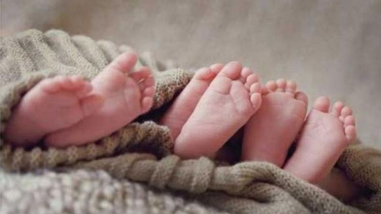 Nacieron tres bebés por un embarazo múltiple en Córdoba: por qué no son trillizos