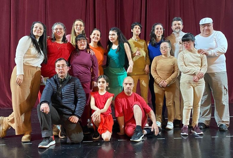El taller municipal de Danza en la Diversidad participó del Festival Desafiarte