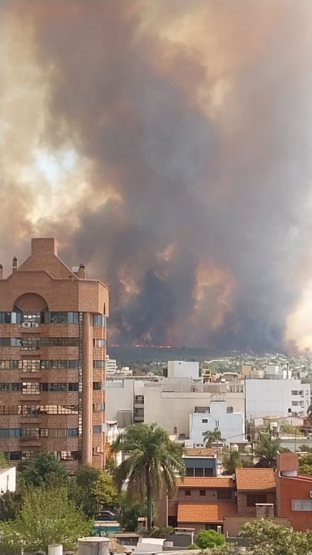 Villa Carlos Paz arde en llamas