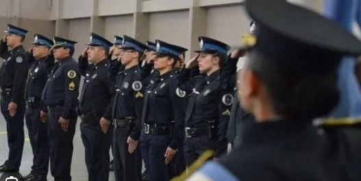 Cambios en la Policía Federal: ordenaron el retiro de 16 comisarios generales de la cúpula