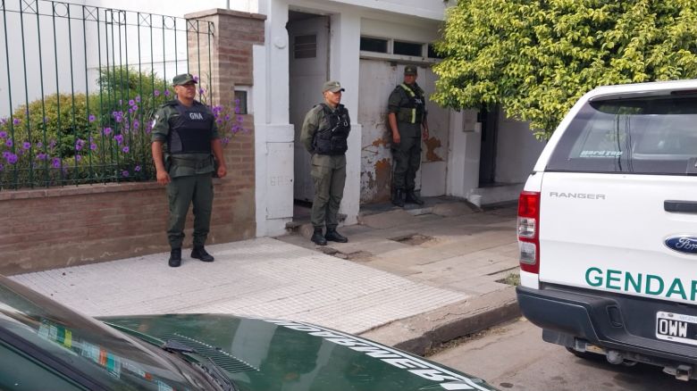 Allanamientos por narcotráfico en Villa María: habría un Policía Federal detenido