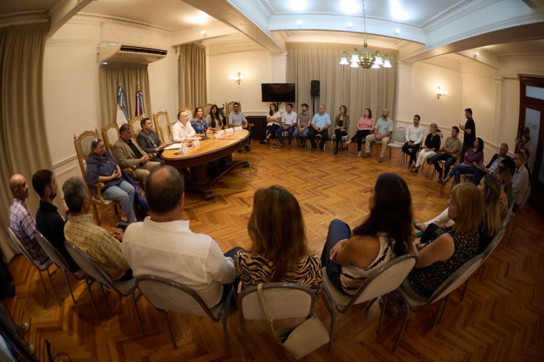 Reunión de trabajo conjunto entre municipio y Colegios de Profesionales