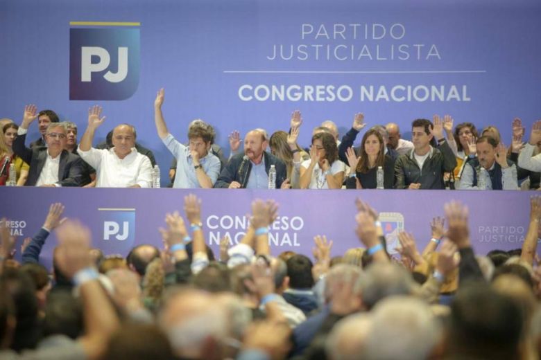 El Congreso del PJ aceptó la licencia de Alberto Fernández y habrá conducción colegiada