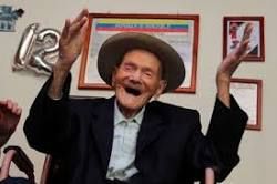 A los 114 años, murió el hombre más longevo del mundo según el Récord Guinness